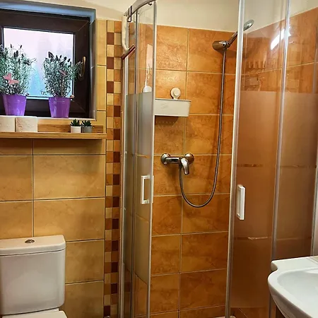 Sklipek Glosovi Nyaraló *